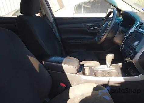 2015 Nissan Altima 2.5 S from USA, damaged, VIN 1N4AL3AP1FN877381